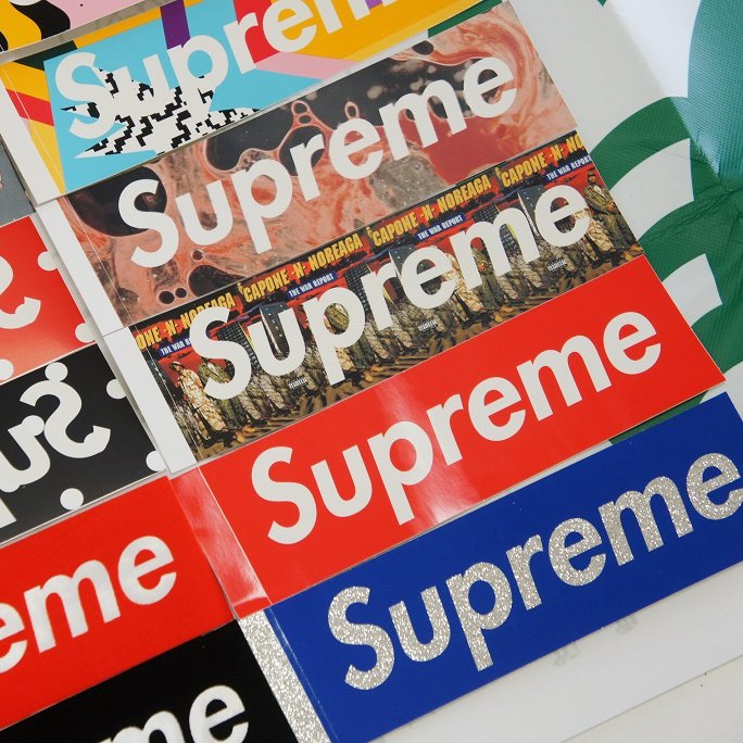 Supreme ボックスロゴステッカー - Supreme 通販 Online Shop A