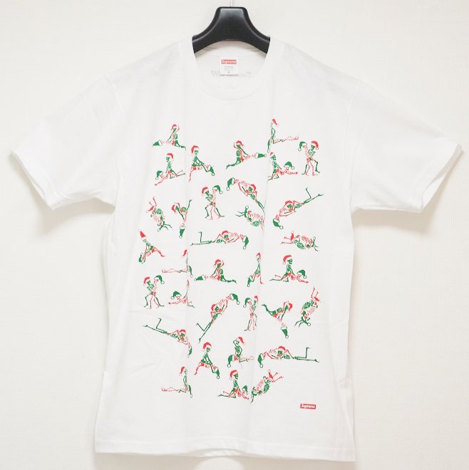 Supreme Christmas Tee<img class='new_mark_img2' src='https://img.shop-pro.jp/img/new/icons15.gif' style='border:none;display:inline;margin:0px;padding:0px;width:auto;' />