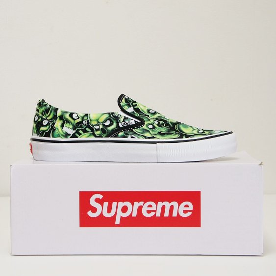 vans supreme skull pile