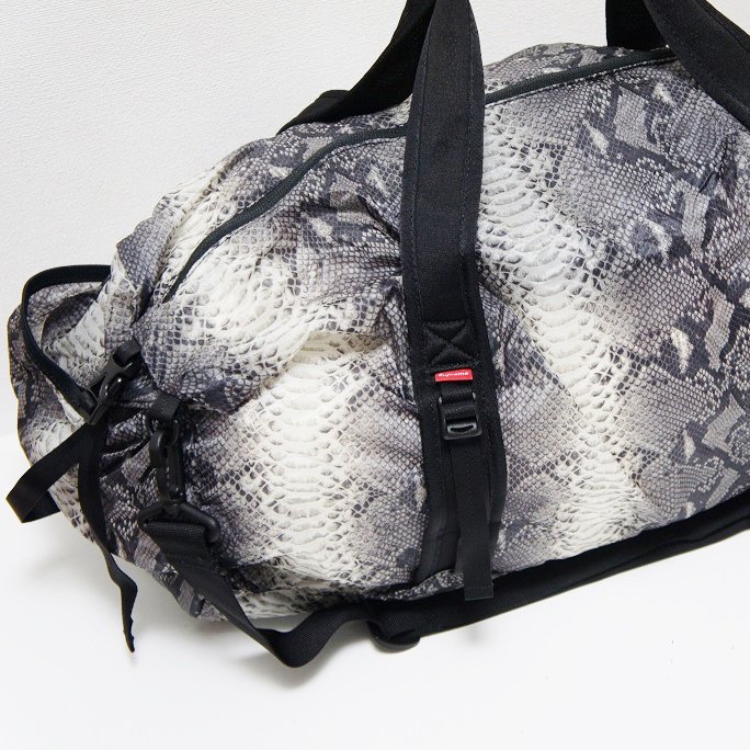 Supreme The North Face Snakeskin Flyweight Duffle Bag - Supreme 