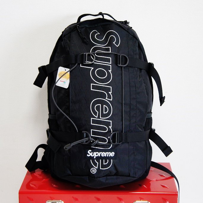 Supreme Back Pack<img class='new_mark_img2' src='https://img.shop-pro.jp/img/new/icons47.gif' style='border:none;display:inline;margin:0px;padding:0px;width:auto;' />