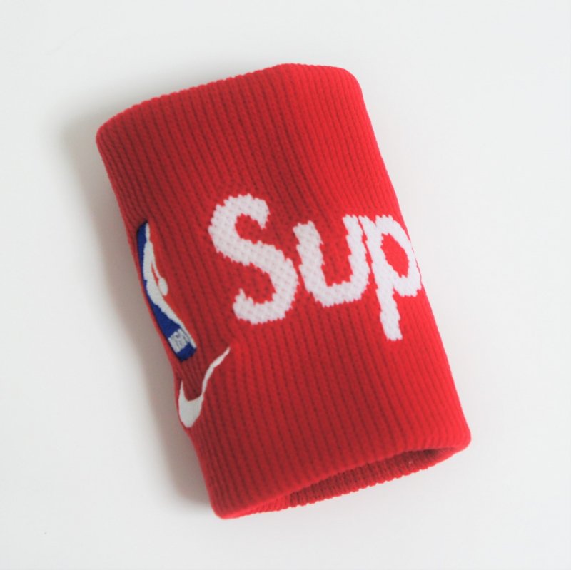 新品　Supreme / Nike / NBA Wristbands /Red