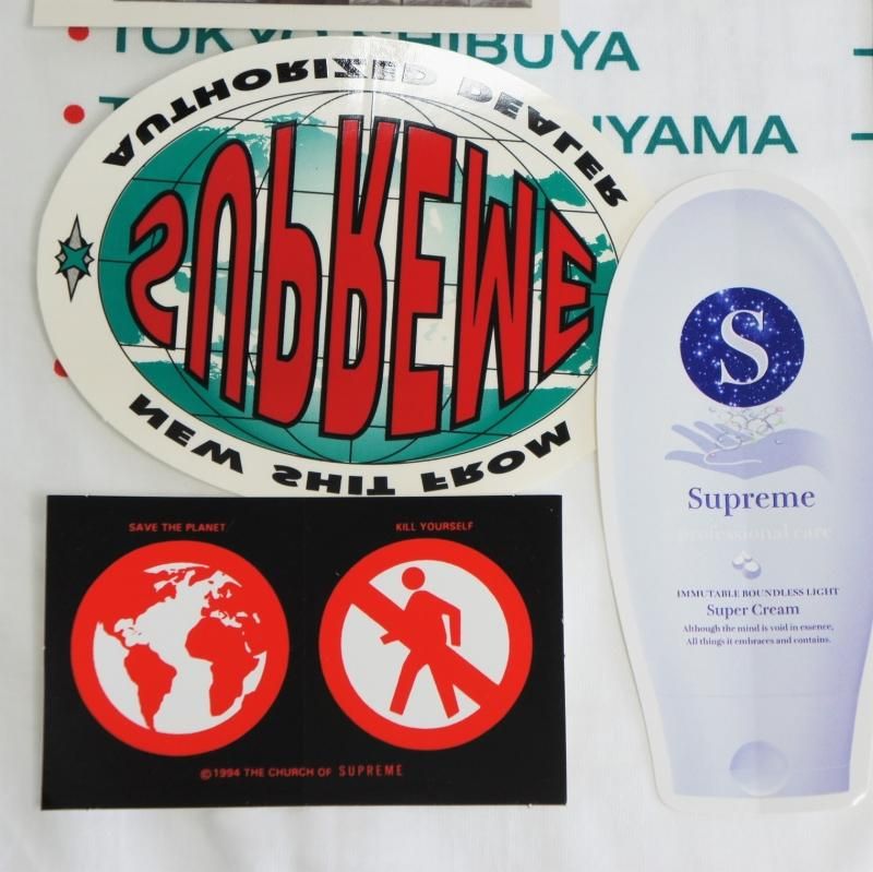 Old Supreme ステッカー