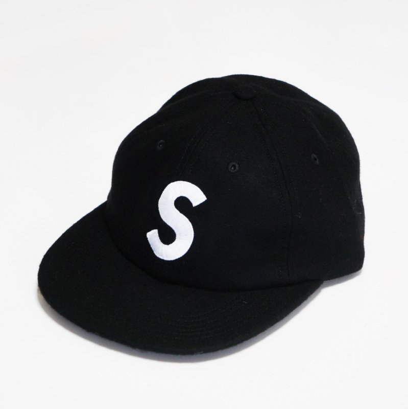 Supreme Wool S Logo 6-Panel<img class='new_mark_img2' src='https://img.shop-pro.jp/img/new/icons47.gif' style='border:none;display:inline;margin:0px;padding:0px;width:auto;' />