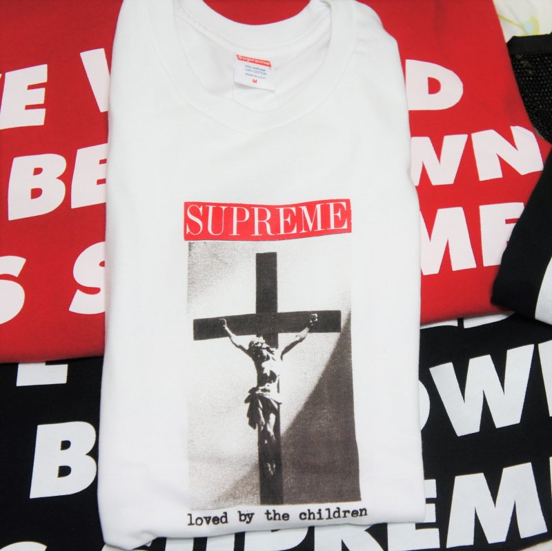Supreme Loved By The Children Tee<img class='new_mark_img2' src='https://img.shop-pro.jp/img/new/icons15.gif' style='border:none;display:inline;margin:0px;padding:0px;width:auto;' />