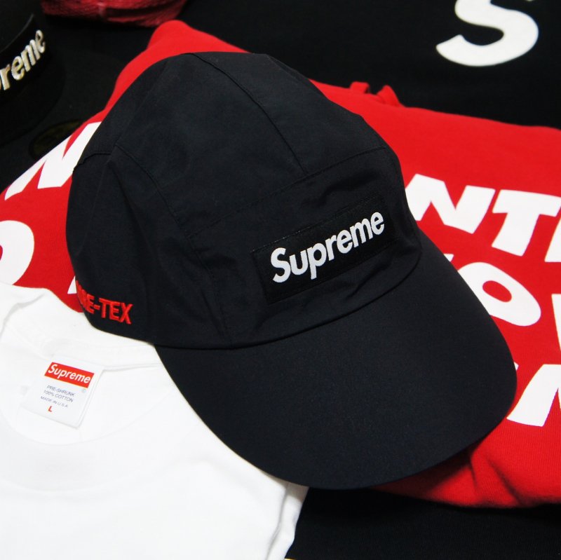 Supreme GORE-TEX Camp Cap<img class='new_mark_img2' src='https://img.shop-pro.jp/img/new/icons47.gif' style='border:none;display:inline;margin:0px;padding:0px;width:auto;' />