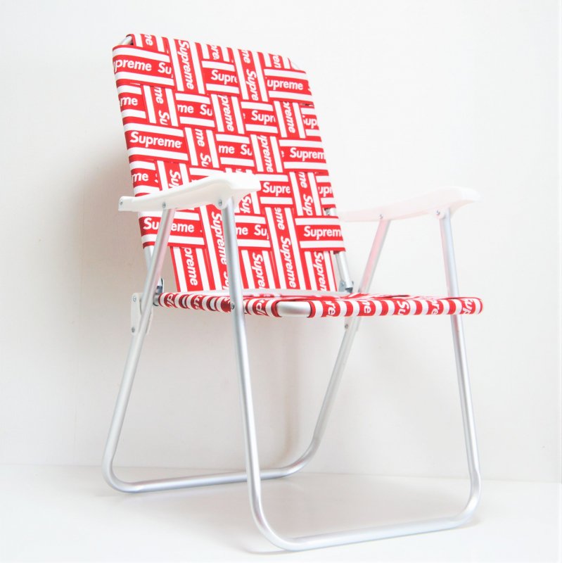 Supreme Lawn Chair<img class='new_mark_img2' src='https://img.shop-pro.jp/img/new/icons15.gif' style='border:none;display:inline;margin:0px;padding:0px;width:auto;' />