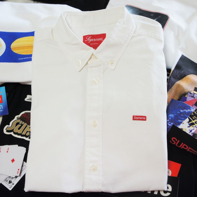 Supreme Small Box Twill Shirt<img class='new_mark_img2' src='https://img.shop-pro.jp/img/new/icons47.gif' style='border:none;display:inline;margin:0px;padding:0px;width:auto;' />