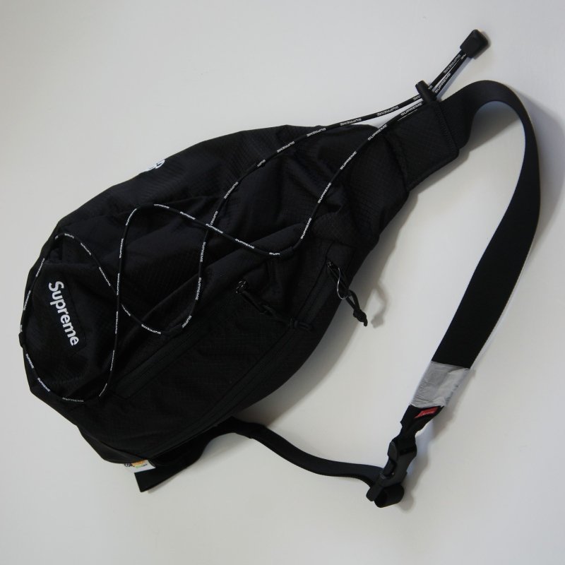 Supreme Sling Bag<img class='new_mark_img2' src='https://img.shop-pro.jp/img/new/icons15.gif' style='border:none;display:inline;margin:0px;padding:0px;width:auto;' />