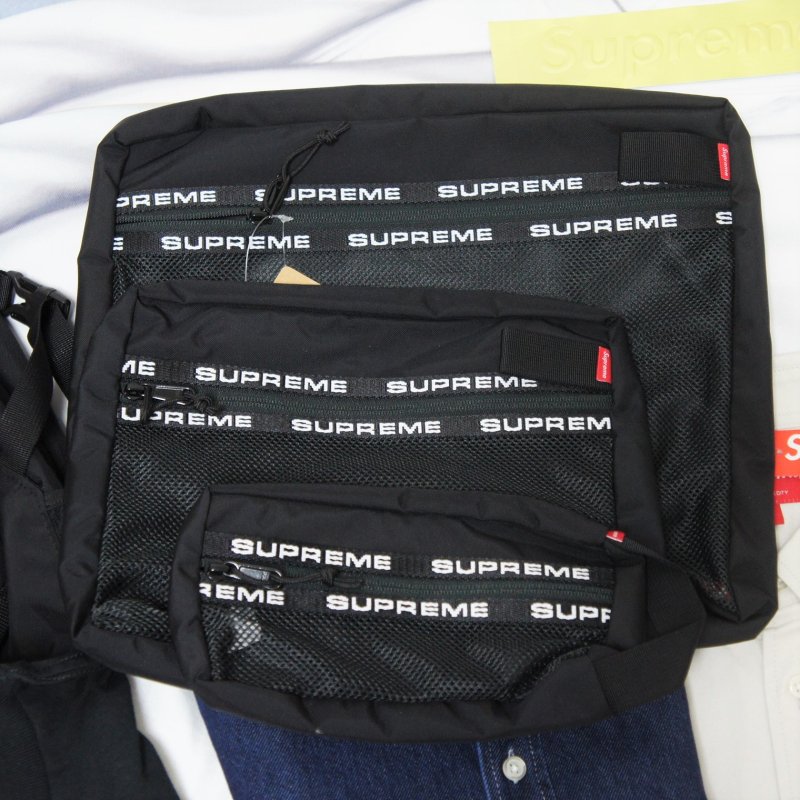 Supreme Organizer Pouch Set<img class='new_mark_img2' src='https://img.shop-pro.jp/img/new/icons15.gif' style='border:none;display:inline;margin:0px;padding:0px;width:auto;' />