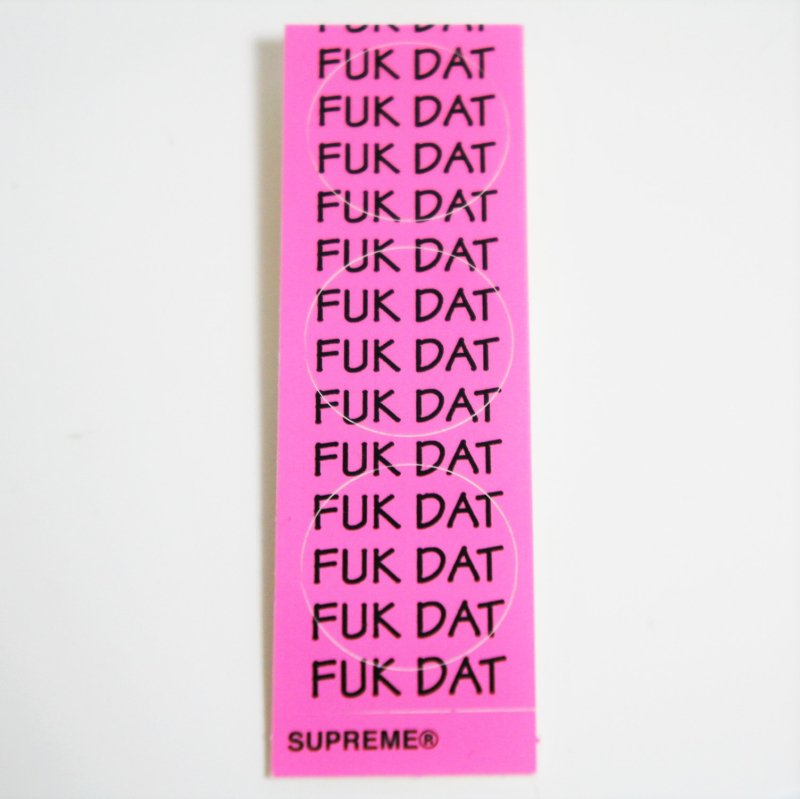 Supreme FUK DAT Sticker <img class='new_mark_img2' src='https://img.shop-pro.jp/img/new/icons15.gif' style='border:none;display:inline;margin:0px;padding:0px;width:auto;' />