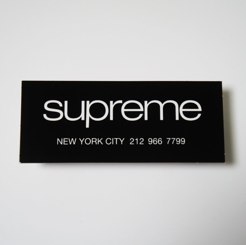Supreme NYC Sticker<img class='new_mark_img2' src='https://img.shop-pro.jp/img/new/icons15.gif' style='border:none;display:inline;margin:0px;padding:0px;width:auto;' />
