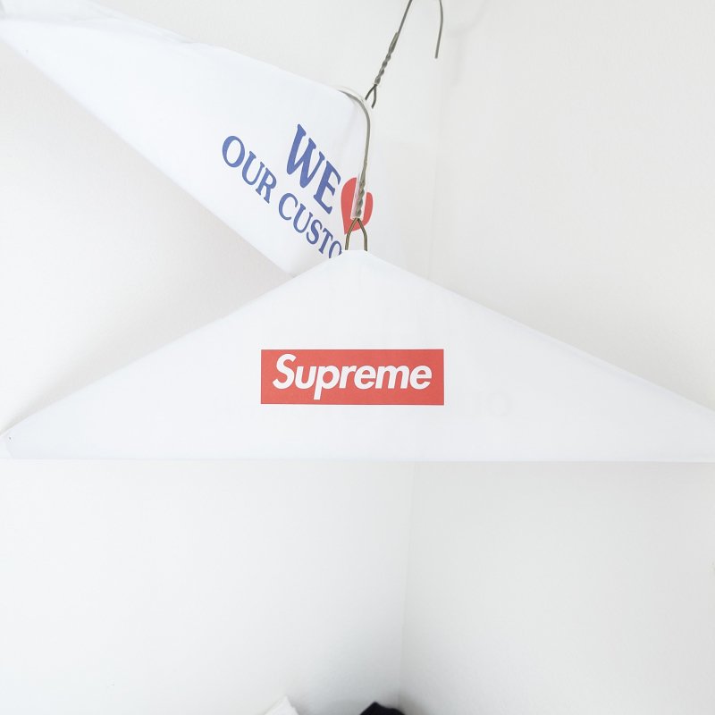 Supreme ϥ󥬡<img class='new_mark_img2' src='https://img.shop-pro.jp/img/new/icons15.gif' style='border:none;display:inline;margin:0px;padding:0px;width:auto;' />