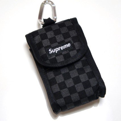 Supreme x Cordura Printed Check Camera Pouch<img class='new_mark_img2' src='https://img.shop-pro.jp/img/new/icons47.gif' style='border:none;display:inline;margin:0px;padding:0px;width:auto;' />