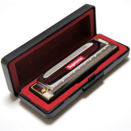 Supreme Hohner Harmonica<img class='new_mark_img2' src='https://img.shop-pro.jp/img/new/icons47.gif' style='border:none;display:inline;margin:0px;padding:0px;width:auto;' />