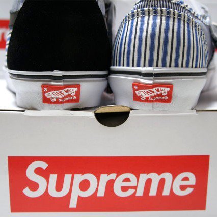COMME des GARCONS SHIRT  Supreme  VANS Authentic<img class='new_mark_img2' src='https://img.shop-pro.jp/img/new/icons47.gif' style='border:none;display:inline;margin:0px;padding:0px;width:auto;' />