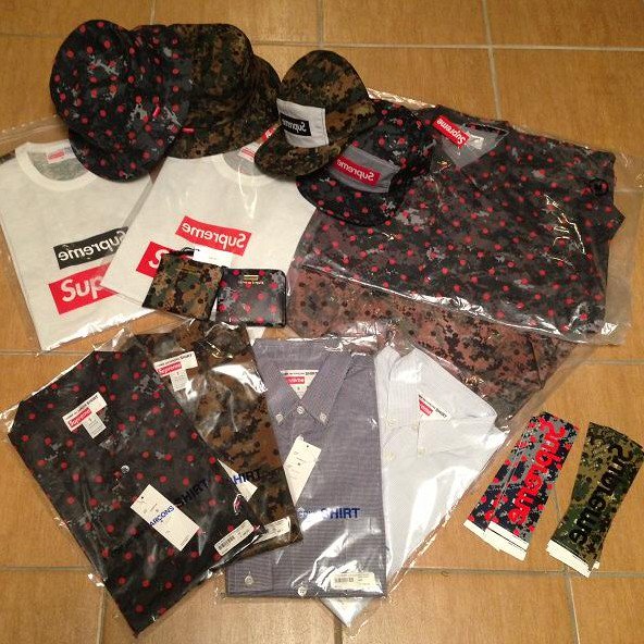 cdg Supreme 2013<img class='new_mark_img2' src='https://img.shop-pro.jp/img/new/icons15.gif' style='border:none;display:inline;margin:0px;padding:0px;width:auto;' />