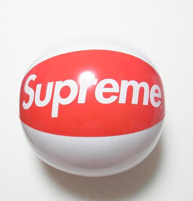 Supreme Inflatable Beach Ball<img class='new_mark_img2' src='https://img.shop-pro.jp/img/new/icons47.gif' style='border:none;display:inline;margin:0px;padding:0px;width:auto;' />