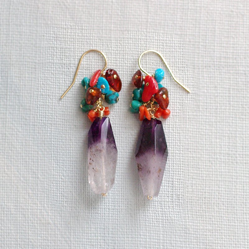 秋の紫の耳飾り（earring）