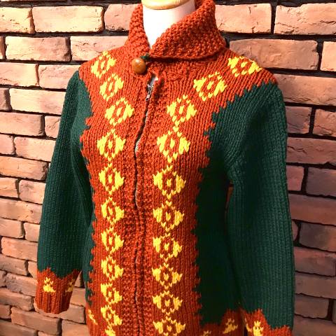 <img class='new_mark_img1' src='https://img.shop-pro.jp/img/new/icons26.gif' style='border:none;display:inline;margin:0px;padding:0px;width:auto;' />Shawl Collared Cowichan Sweater