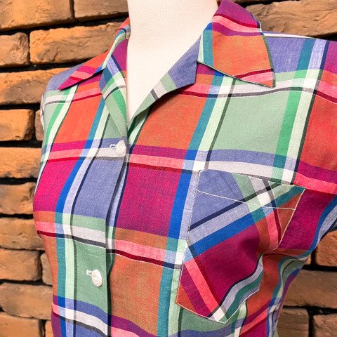 <img class='new_mark_img1' src='https://img.shop-pro.jp/img/new/icons13.gif' style='border:none;display:inline;margin:0px;padding:0px;width:auto;' />Purple,Blue,Green Plaid Open Collar Shirt