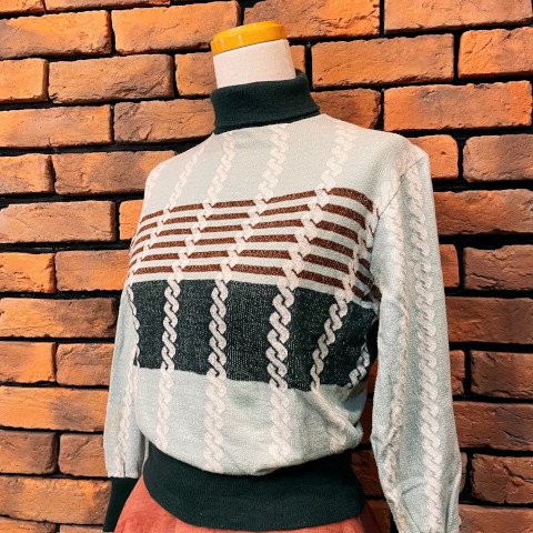 <img class='new_mark_img1' src='https://img.shop-pro.jp/img/new/icons13.gif' style='border:none;display:inline;margin:0px;padding:0px;width:auto;' />Green & Brown Striped Cotton Knit Top