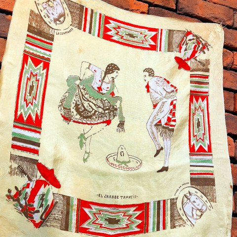 <img class='new_mark_img1' src='https://img.shop-pro.jp/img/new/icons13.gif' style='border:none;display:inline;margin:0px;padding:0px;width:auto;' />Mexican Dancer, Souvenir Scarf