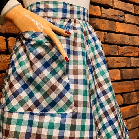 Side Botton & Big Pockets Flared Skirt