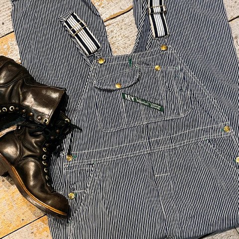 <img class='new_mark_img1' src='https://img.shop-pro.jp/img/new/icons13.gif' style='border:none;display:inline;margin:0px;padding:0px;width:auto;' />KEY Imperial Hickory Stripe Overalls