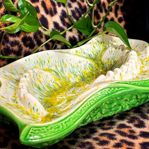 <img class='new_mark_img1' src='https://img.shop-pro.jp/img/new/icons26.gif' style='border:none;display:inline;margin:0px;padding:0px;width:auto;' />Green Pottery Big Ashtray