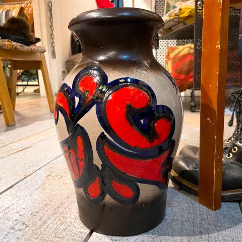 <img class='new_mark_img1' src='https://img.shop-pro.jp/img/new/icons13.gif' style='border:none;display:inline;margin:0px;padding:0px;width:auto;' />W.Germany Fat Lava Ceramic Vase