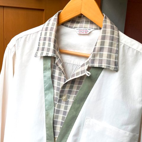 <img class='new_mark_img1' src='https://img.shop-pro.jp/img/new/icons13.gif' style='border:none;display:inline;margin:0px;padding:0px;width:auto;' />White & Green Plaid Fake Layered Cotton Shirt