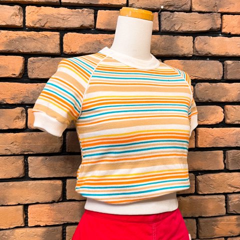 <img class='new_mark_img1' src='https://img.shop-pro.jp/img/new/icons13.gif' style='border:none;display:inline;margin:0px;padding:0px;width:auto;' />Striped Waistband Knit Top