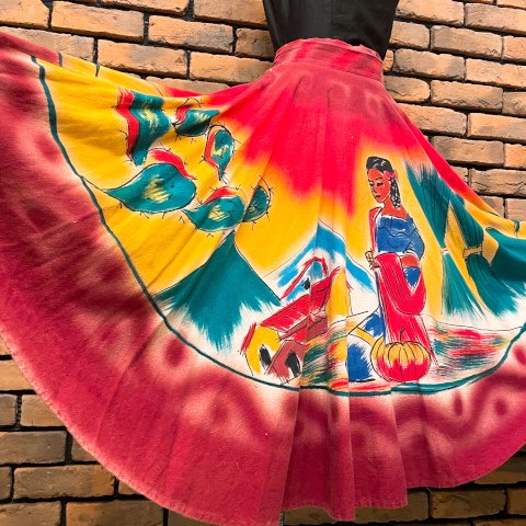 <img class='new_mark_img1' src='https://img.shop-pro.jp/img/new/icons13.gif' style='border:none;display:inline;margin:0px;padding:0px;width:auto;' />Mexican Souvenir Full Circle Wrap Hand Painted Skirt