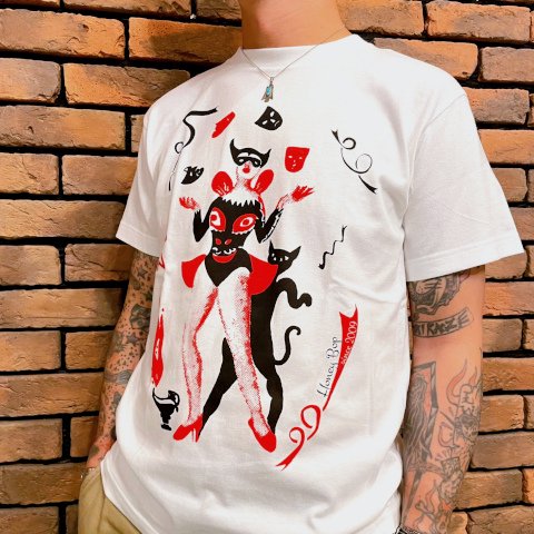 <img class='new_mark_img1' src='https://img.shop-pro.jp/img/new/icons13.gif' style='border:none;display:inline;margin:0px;padding:0px;width:auto;' />Harlequin Dancer Tee