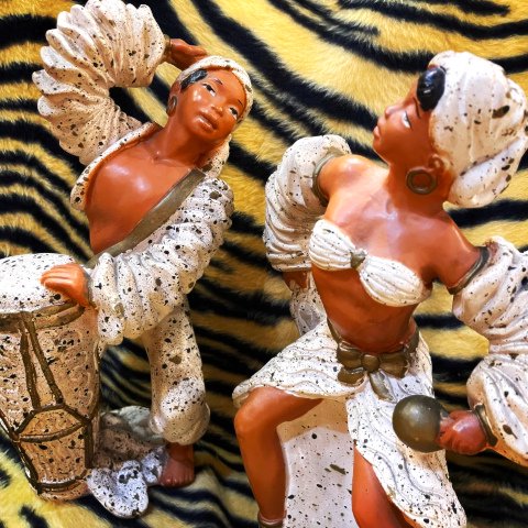 <img class='new_mark_img1' src='https://img.shop-pro.jp/img/new/icons13.gif' style='border:none;display:inline;margin:0px;padding:0px;width:auto;' />UNIVERSAL STATUARY 1955 Cuban Calypso Dancer Figures