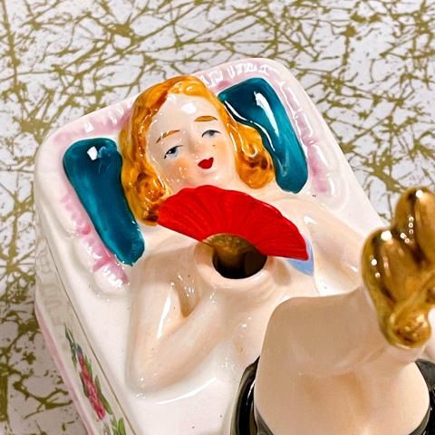 Pin Up Girl Naughty Nodder Ashtray - HONEY BOP