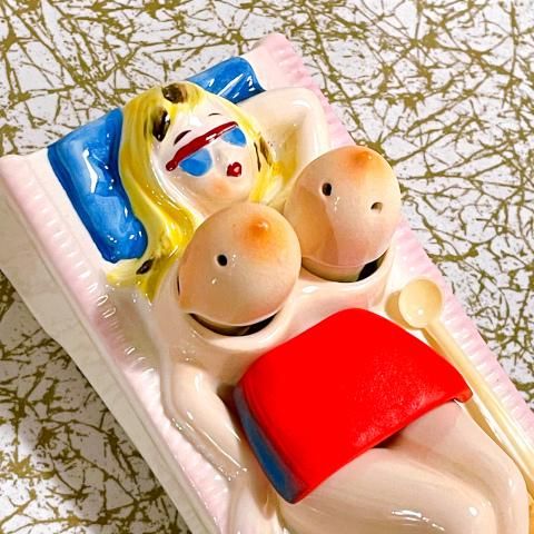 Pin Up Girl Nodder Boobie Salt and Pepper Shaker & Mustard