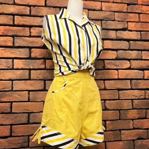 <img class='new_mark_img1' src='https://img.shop-pro.jp/img/new/icons13.gif' style='border:none;display:inline;margin:0px;padding:0px;width:auto;' />1950's Yellow Striped Cotton Shirt & Short Pants Set