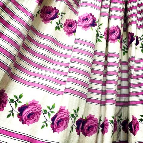 <img class='new_mark_img1' src='https://img.shop-pro.jp/img/new/icons13.gif' style='border:none;display:inline;margin:0px;padding:0px;width:auto;' />1950's Purple Stripe & Roses Print Cotton Skirt