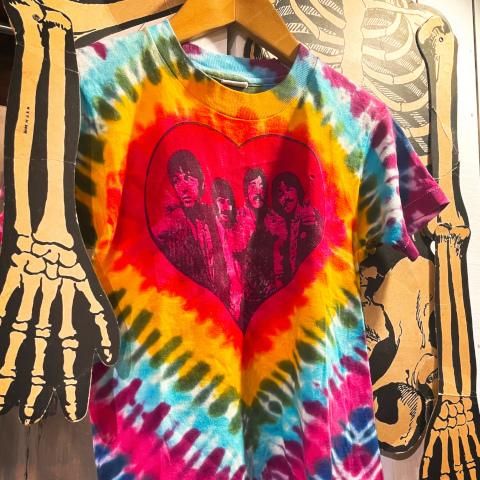 <img class='new_mark_img1' src='https://img.shop-pro.jp/img/new/icons13.gif' style='border:none;display:inline;margin:0px;padding:0px;width:auto;' />The Beatles Tie Dye T-Shirt