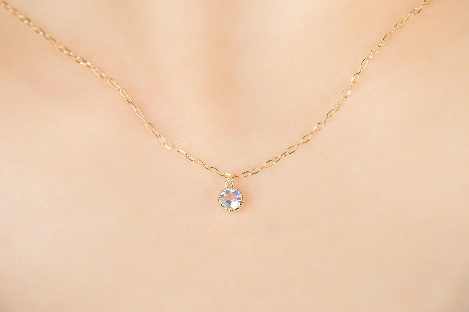 バースストーンネックレス ロイヤルブルームーンストーン