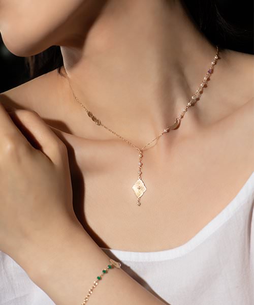 <img class='new_mark_img1' src='https://img.shop-pro.jp/img/new/icons1.gif' style='border:none;display:inline;margin:0px;padding:0px;width:auto;' />NR115 / Stone Mix Necklace