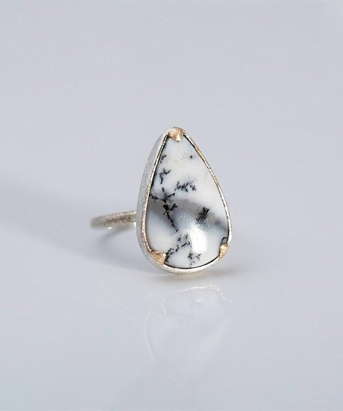 <img class='new_mark_img1' src='https://img.shop-pro.jp/img/new/icons1.gif' style='border:none;display:inline;margin:0px;padding:0px;width:auto;' />NR108 / Dendritic Agate Ring
/ Pear Shape