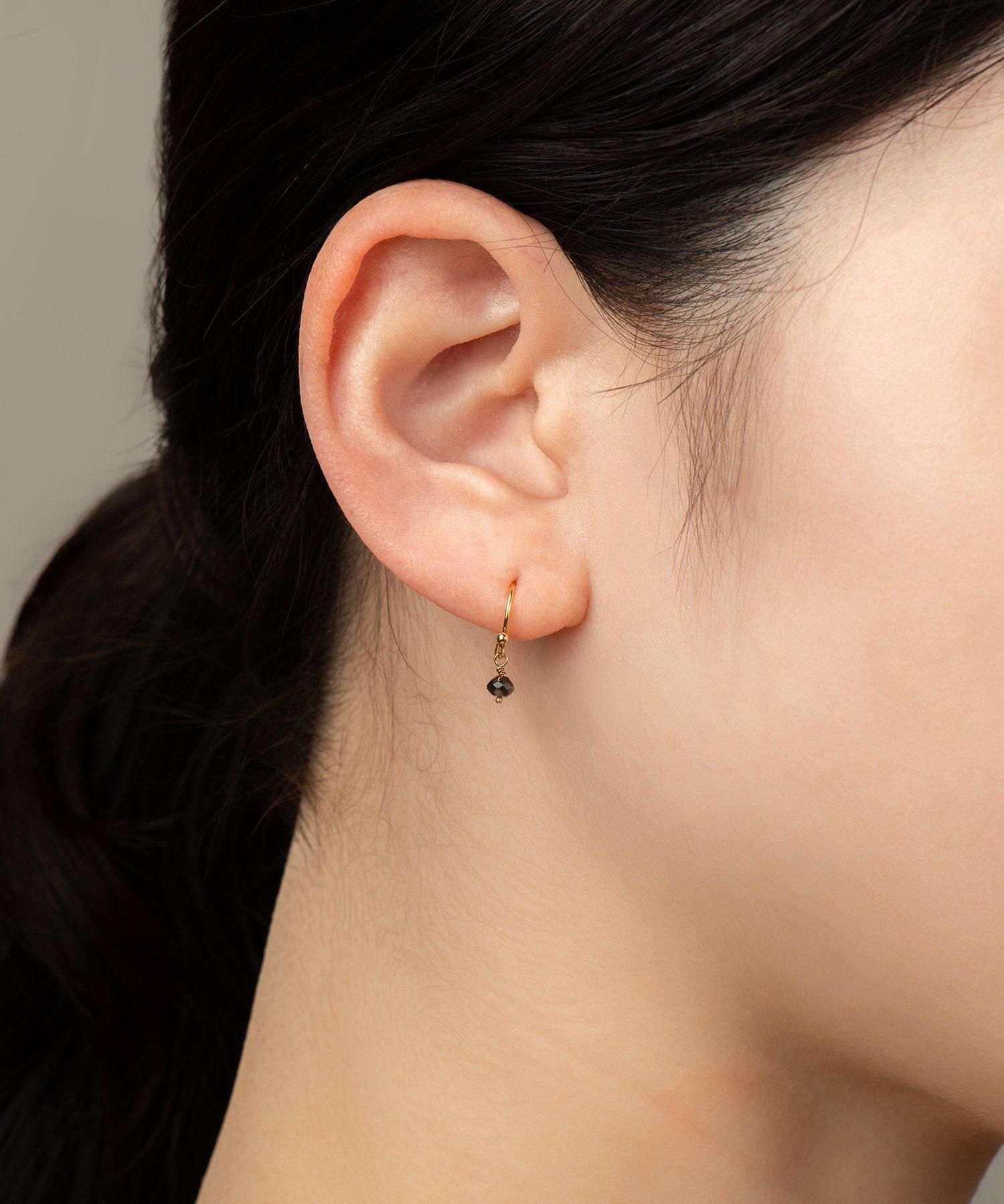 Basic Collection ピアネッタピアスブラックダイア | AURORA GRAN