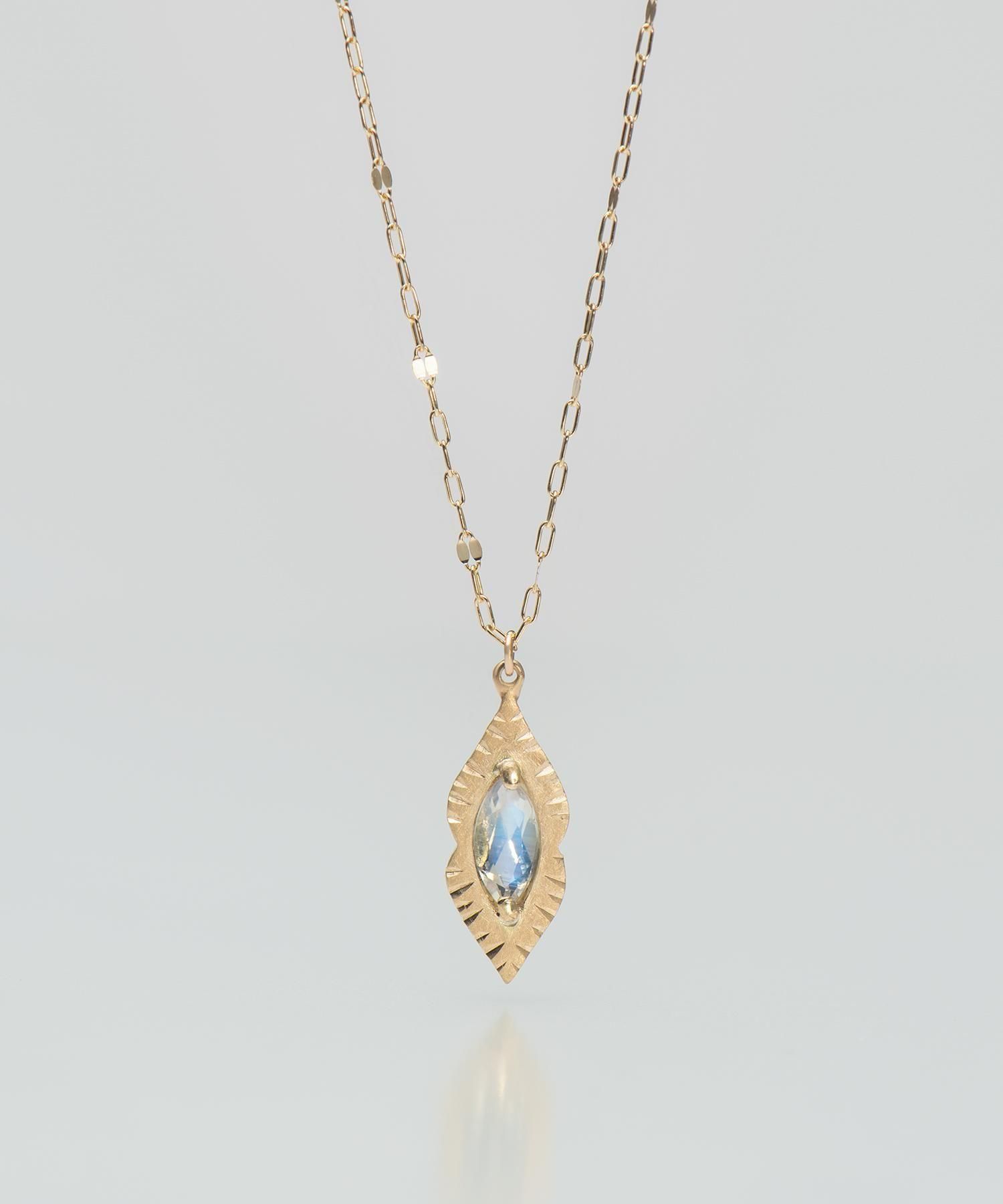 バースストーンネックレスマーキス ロイヤルブルームーンストーン