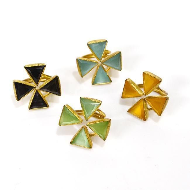 シャビーブルーのガーベラ♡ハーフリース　ブルーグレー　アンティーク調 シャビーブルーのガーベラ♡ハーフリース ブルーグレー アンティーク調