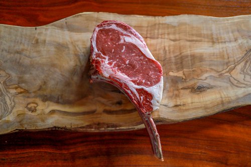 【国産牛】富士山麓熟成肉 ドライエイジングビーフ トマホーク ステーキ ご自宅用 冷凍