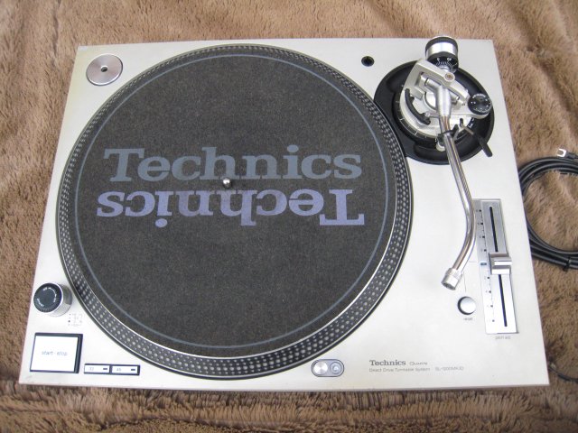 オーバーホール済 青色LED化 フォノケーブル交換済 TECHNICS SL-1200 MK3D