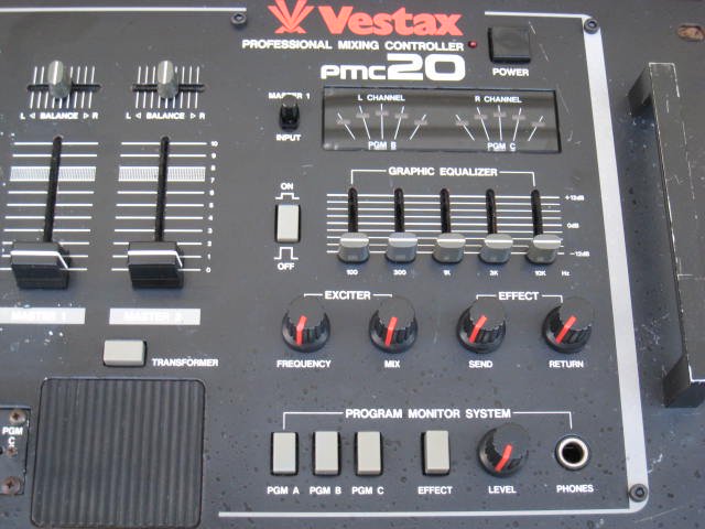 DJミキサー【DJミキサー】Vestax ベスタクス PMC20 PMC-20 PMC 20